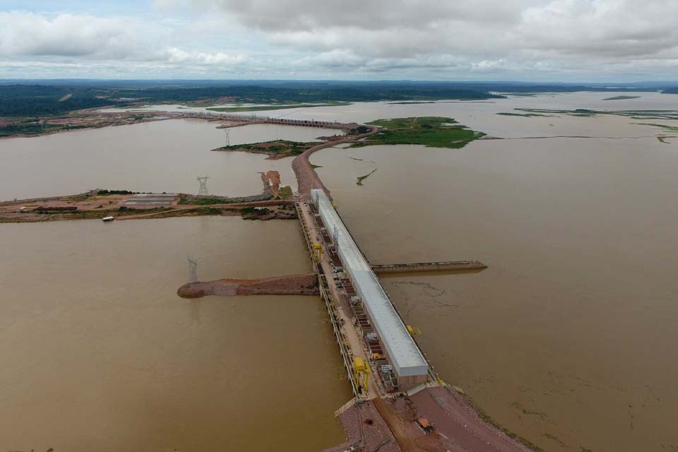 Jirau, Santo Antonio e Belo Monte receberam R$ 42,9 bilhões do BNDES