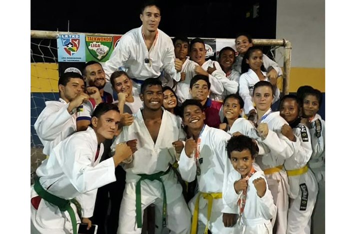 Lutador de MMA conquista 1º lugar em Open de taekwondo em RO