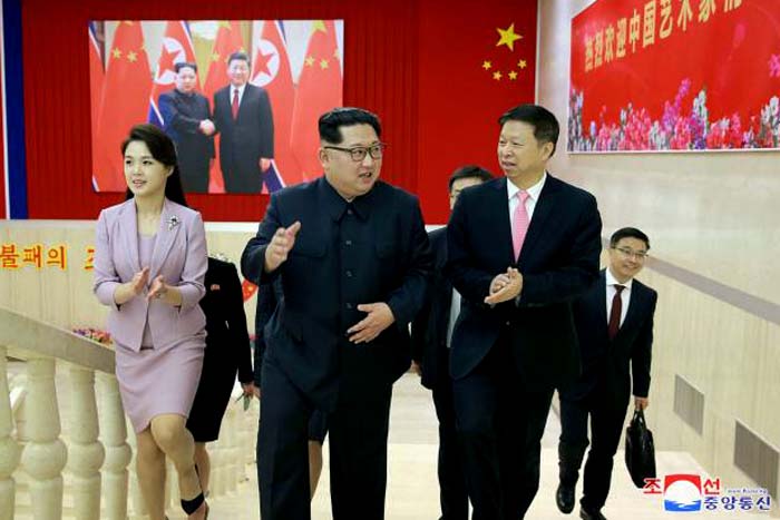 Kim Jong-un recebe delegação chinesa em nova aproximação
