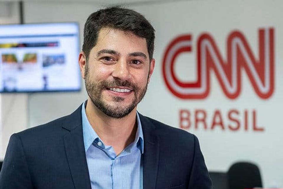 Evaristo Costa é demitido da CNN; apresentador estava em férias