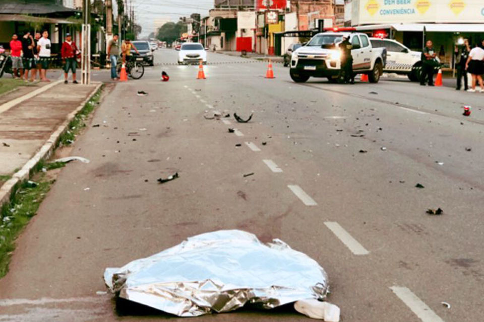 Motociclista morre ao ser atingido por carro em alta velocidade 