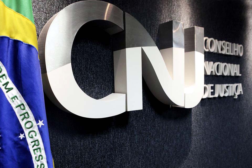 CNJ suspende pagamento de adicional de R$ 1 bilhão a juízes federais