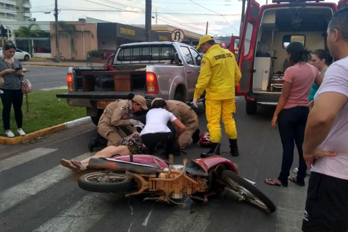 Motociclista grávida é atingida por caminhonete em Vilhena