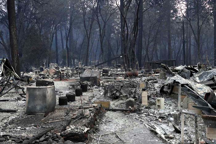 Incêndios na Califórnia deixam mil desaparecidos e ao menos 74 mortos