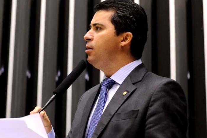 Marcos Rogério vai trabalhar por regularização fundiária