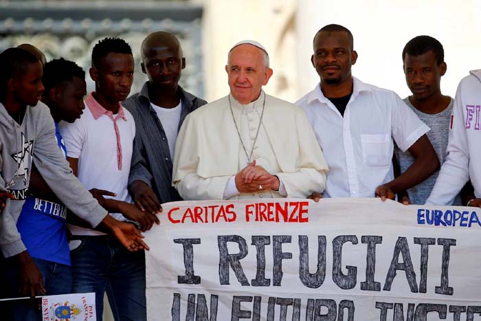 'Xenofobia na Europa é preocupante', afirma papa Francisco