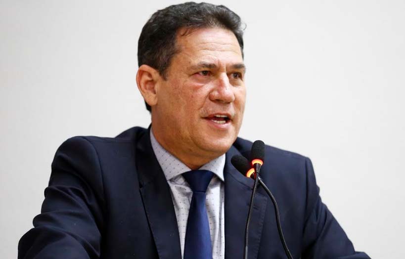 Presidente Maurão de Carvalho reivindica asfalto para Chupinguaia