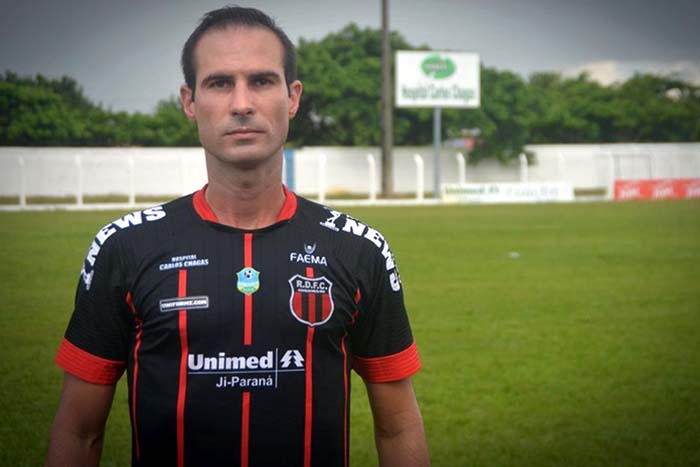 Real Ariquemes renova contrato com Mário Paiva